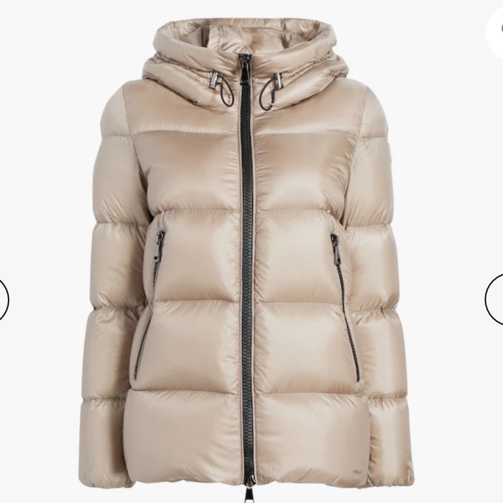 Moncler Seritte Oversized Puffer Jacket